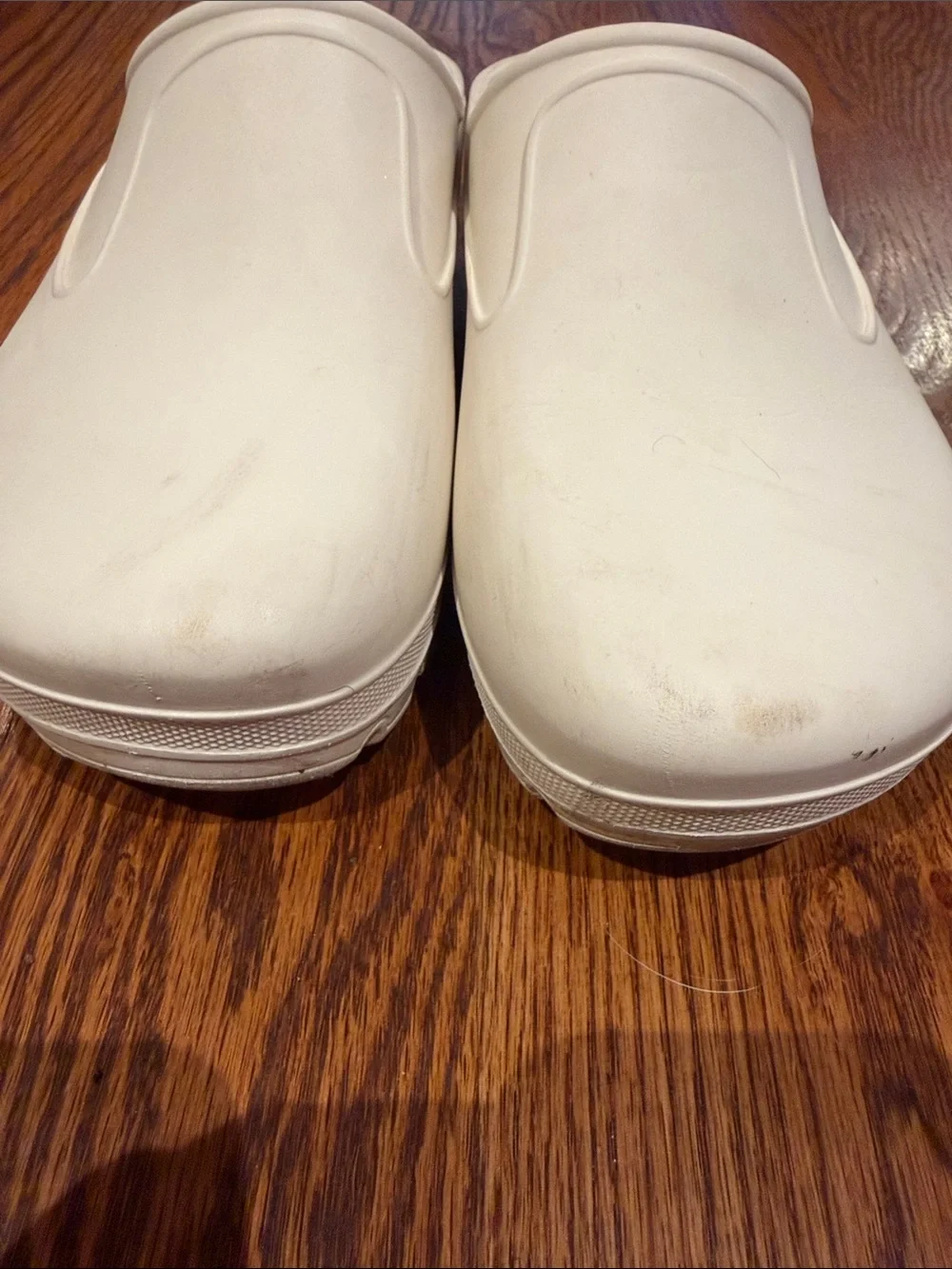 Aime Leon Dore Men's White Slip-On Cork-Trim Clogs